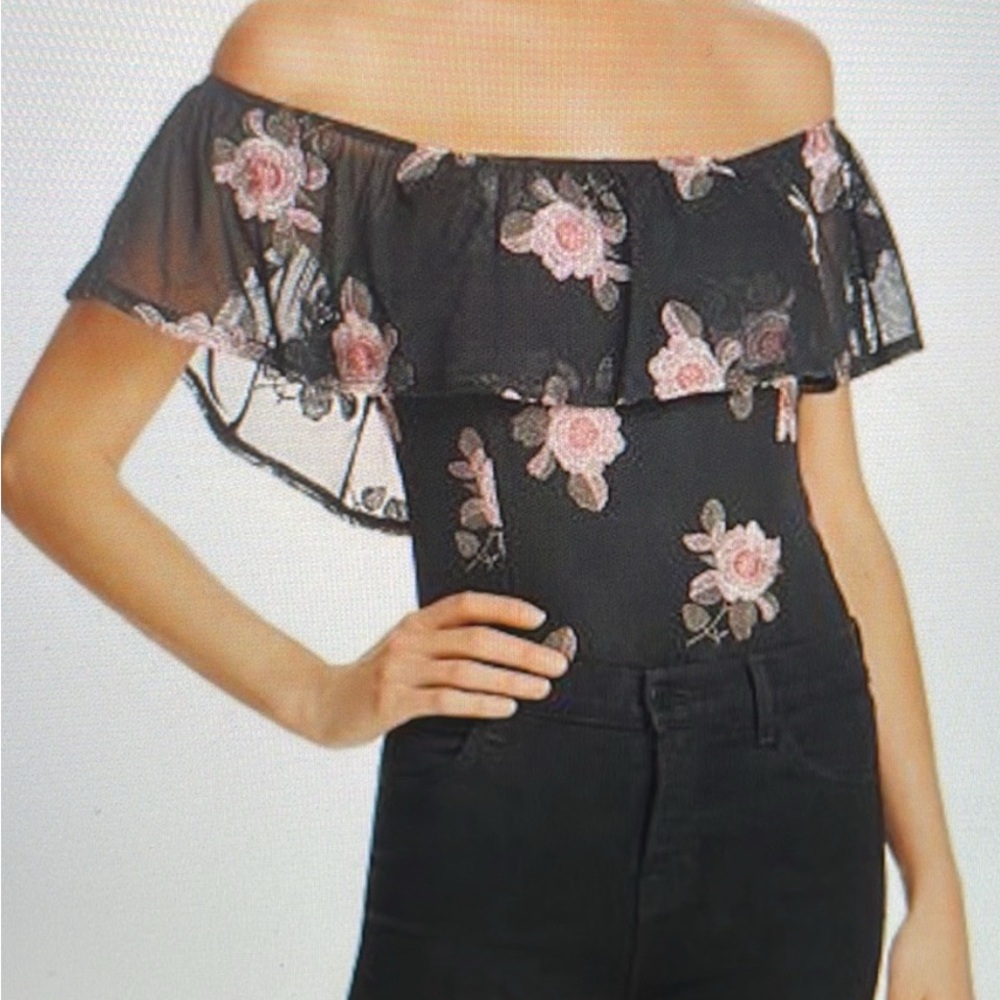 NWT Band of Gypsies Black Floral Off-Shoulder Bodysuit - Picture 2 of 7